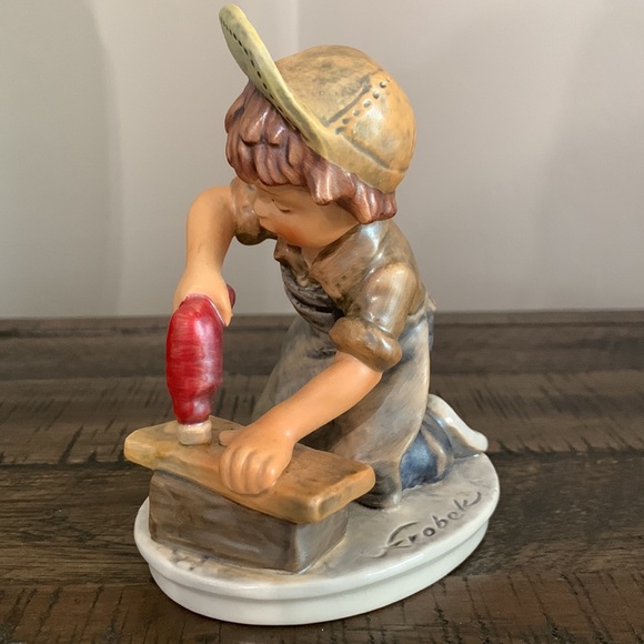 Collectable Vintage Hummel 1978 figurines - Picture 3 of 7